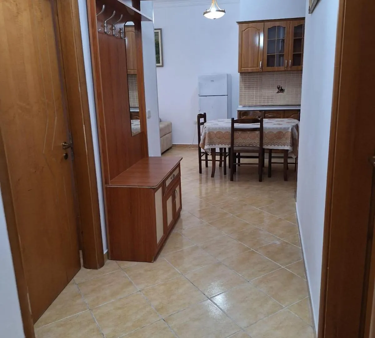 Samuel Apartments 3 Vlorë 0*,